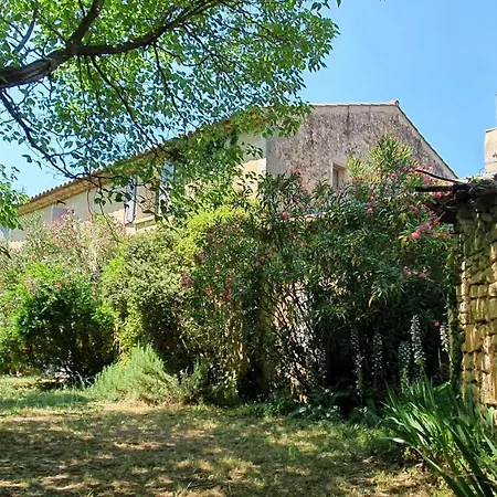 Bed & Breakfast Aux Berges Du Pont Du Gard Vers Pont du Gard