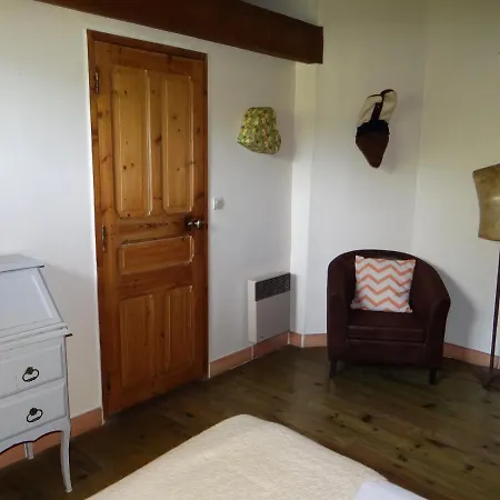 Panzió Aux Berges Du Pont Du Gard 4*