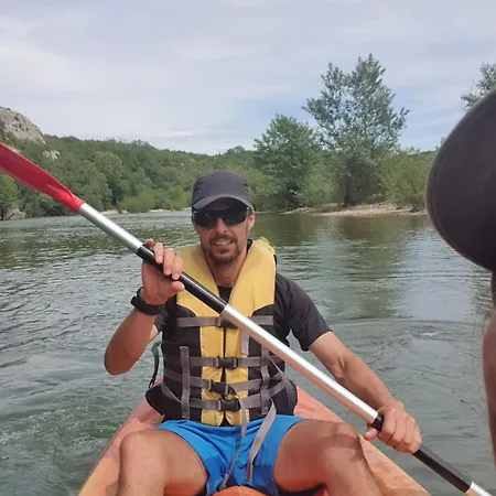 Aux Berges Du Pont Du Gard Alojamento de Acomodação e Pequeno-almoço