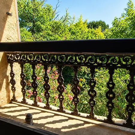 Alojamento de Acomodação e Pequeno-almoço Aux Berges Du Pont Du Gard
